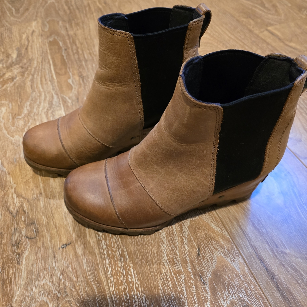Sorel Womens Tan Lea Wedge Boots